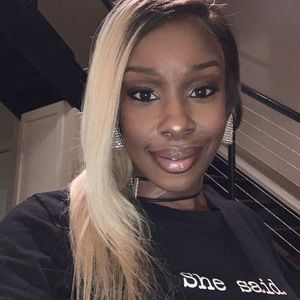 Meet your Posher, Angela